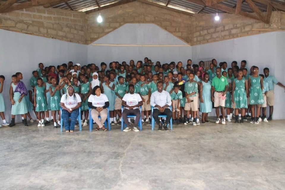 Jana Foundation with students and staff at a leadership session