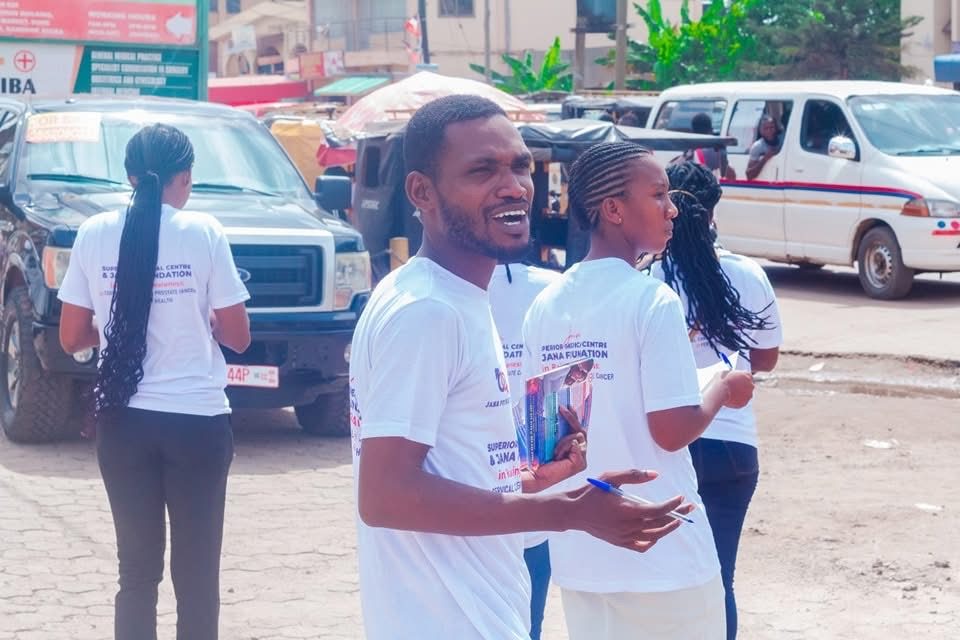 Jana Foundation team moving through the market